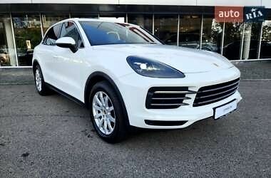 Білий Порше Cayenne, об'ємом двигуна 3 л та пробігом 122 тис. км за 49999 $, фото 1 на Automoto.ua