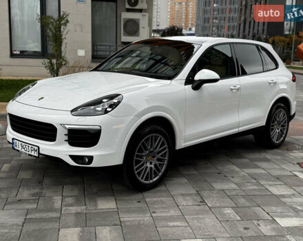 Белый Порше Каен, объемом двигателя 3.6 л и пробегом 150 тыс. км за 28900 $, фото 1 на Automoto.ua