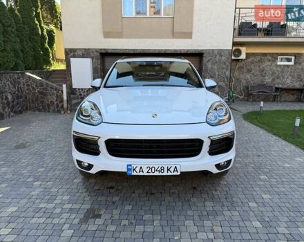 Білий Порше Cayenne, об'ємом двигуна 3.6 л та пробігом 111 тис. км за 31000 $, фото 1 на Automoto.ua