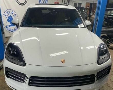 Белый Порше Каен, объемом двигателя 2.9 л и пробегом 61 тыс. км за 63177 $, фото 1 на Automoto.ua