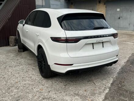 Білий Порше Cayenne, об'ємом двигуна 3 л та пробігом 80 тис. км за 27000 $, фото 1 на Automoto.ua