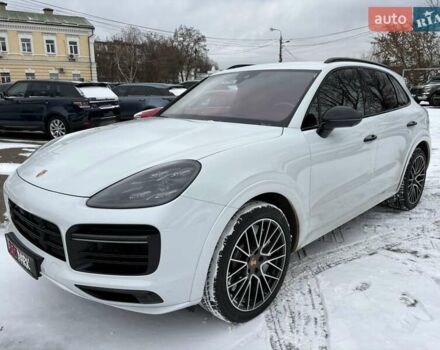 Белый Порше Каен, объемом двигателя 4 л и пробегом 38 тыс. км за 87500 $, фото 1 на Automoto.ua