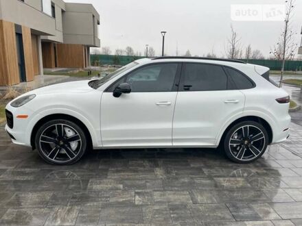 Білий Порше Cayenne, об'ємом двигуна 4 л та пробігом 44 тис. км за 115000 $, фото 1 на Automoto.ua