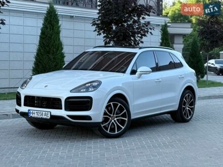 Белый Порше Каен, объемом двигателя 2.89 л и пробегом 96 тыс. км за 59999 $, фото 1 на Automoto.ua