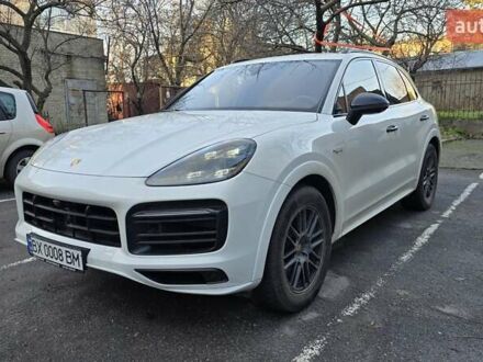 Порше Каен 2019 в Хмельницком на Automoto.ua Белый Порше Каен, объемом двигателя 3 л и пробегом 127 тыс. км за 130000 $, фото 1 на Automoto.ua