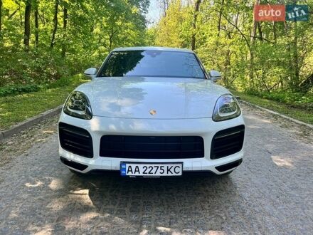 Белый Порше Каен, объемом двигателя 3 л и пробегом 15 тыс. км за 75000 $, фото 1 на Automoto.ua