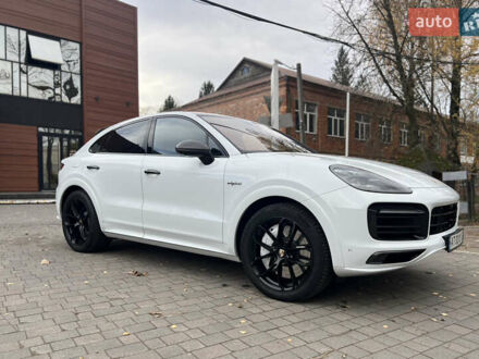 Порше Каен 2020 в Черновцах на Automoto.ua Белый Порше Каен, объемом двигателя 3 л и пробегом 34 тыс. км за 130000 $, фото 1 на Automoto.ua