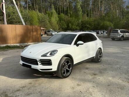 Порше Каен 2020 в Киеве на Automoto.ua Белый Порше Каен, объемом двигателя 3 л и пробегом 64 тыс. км за 62000 $, фото 1 на Automoto.ua