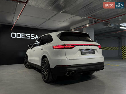 Белый Порше Каен, объемом двигателя 2.89 л и пробегом 23 тыс. км за 79000 $, фото 1 на Automoto.ua