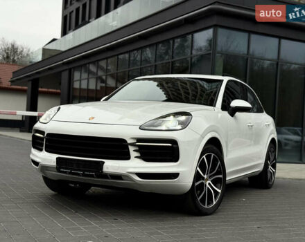 Белый Порше Каен, объемом двигателя 3 л и пробегом 23 тыс. км за 69900 $, фото 1 на Automoto.ua