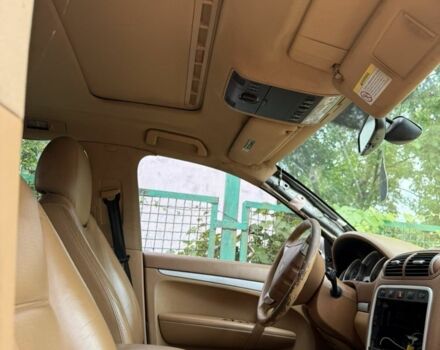 Бежевый Порше Каен, объемом двигателя 4.5 л и пробегом 260 тыс. км за 3330 $, фото 7 на Automoto.ua