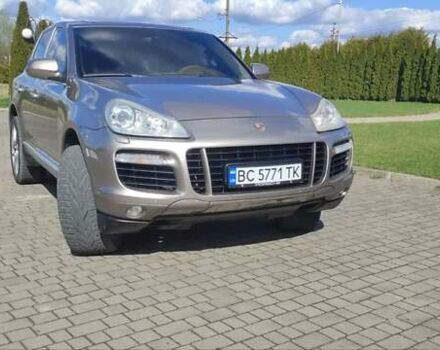 Бежевый Порше Каен, объемом двигателя 4.8 л и пробегом 158 тыс. км за 12999 $, фото 2 на Automoto.ua