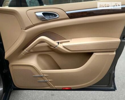 Бежевий Порше Cayenne, об'ємом двигуна 3.6 л та пробігом 109 тис. км за 26500 $, фото 24 на Automoto.ua