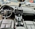 Бежевый Порше Каен, объемом двигателя 2.97 л и пробегом 189 тыс. км за 33800 $, фото 24 на Automoto.ua
