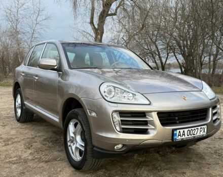 Бежевый Порше Каен, объемом двигателя 3.6 л и пробегом 230 тыс. км за 11300 $, фото 1 на Automoto.ua