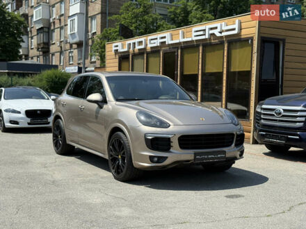 Порше Каен 2015 в Киеве на Automoto.ua Бежевый Порше Каен, объемом двигателя 3.6 л и пробегом 142 тыс. км за 23900 $, фото 1 на Automoto.ua