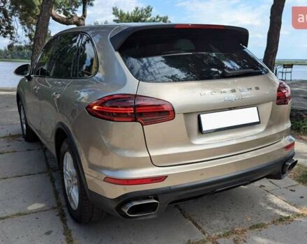 Бежевый Порше Каен, объемом двигателя 3.6 л и пробегом 136 тыс. км за 19800 $, фото 1 на Automoto.ua