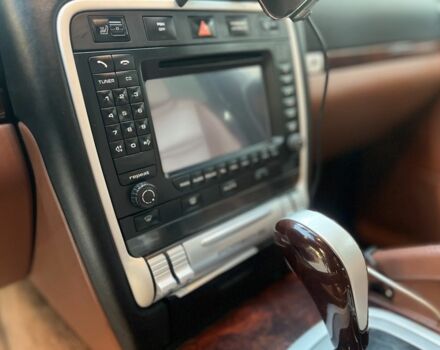 Чорний Порше Cayenne, об'ємом двигуна 3.6 л та пробігом 232 тис. км за 12500 $, фото 11 на Automoto.ua