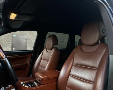 Чорний Порше Cayenne, об'ємом двигуна 3.6 л та пробігом 232 тис. км за 12500 $, фото 9 на Automoto.ua