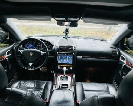 Черный Порше Каен, объемом двигателя 4.5 л и пробегом 105 тыс. км за 7999 $, фото 10 на Automoto.ua