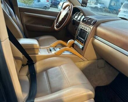 Чорний Порше Cayenne, об'ємом двигуна 4.5 л та пробігом 250 тис. км за 4850 $, фото 7 на Automoto.ua