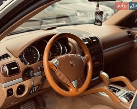 Чорний Порше Cayenne, об'ємом двигуна 4.5 л та пробігом 250 тис. км за 4850 $, фото 21 на Automoto.ua