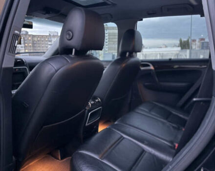 Чорний Порше Cayenne, об'ємом двигуна 3.2 л та пробігом 241 тис. км за 5999 $, фото 23 на Automoto.ua