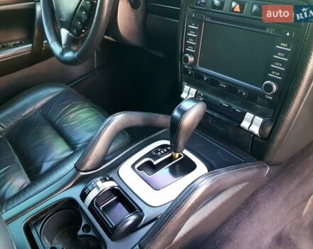 Черный Порше Каен, объемом двигателя 3.2 л и пробегом 205 тыс. км за 8500 $, фото 9 на Automoto.ua