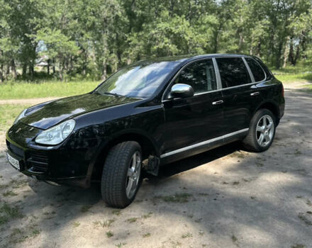Черный Порше Каен, объемом двигателя 3.2 л и пробегом 250 тыс. км за 7500 $, фото 2 на Automoto.ua