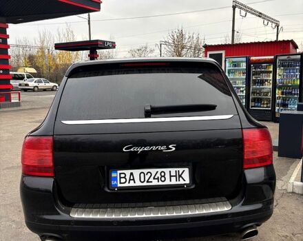 Черный Порше Каен, объемом двигателя 4.5 л и пробегом 289 тыс. км за 10200 $, фото 2 на Automoto.ua
