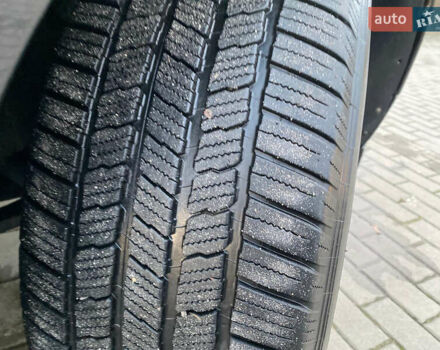 Черный Порше Каен, объемом двигателя 4.5 л и пробегом 378 тыс. км за 8200 $, фото 38 на Automoto.ua