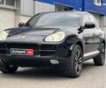 Черный Порше Каен, объемом двигателя 3.2 л и пробегом 300 тыс. км за 9490 $, фото 1 на Automoto.ua