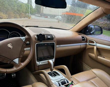 Чорний Порше Cayenne, об'ємом двигуна 4.5 л та пробігом 232 тис. км за 5950 $, фото 9 на Automoto.ua