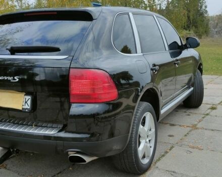 Порше Каен 2005 в Кременчуге на Automoto.ua Черный Порше Каен, объемом двигателя 4.5 л и пробегом 200 тыс. км за 5697 $, фото 11 на Automoto.ua