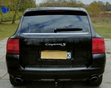 Порше Каен 2005 в Кременчуге на Automoto.ua Черный Порше Каен, объемом двигателя 4.5 л и пробегом 200 тыс. км за 5697 $, фото 10 на Automoto.ua