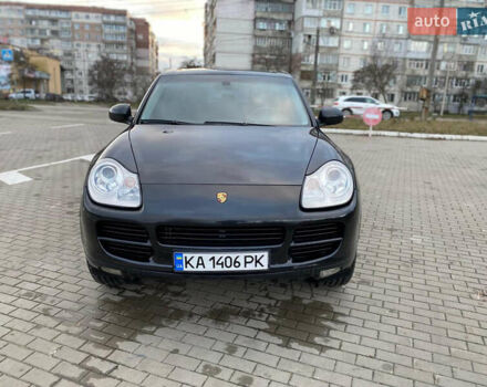 Черный Порше Каен, объемом двигателя 4.5 л и пробегом 378 тыс. км за 8200 $, фото 1 на Automoto.ua