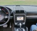 Черный Порше Каен, объемом двигателя 4.5 л и пробегом 210 тыс. км за 6355 $, фото 2 на Automoto.ua