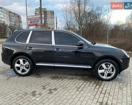 Черный Порше Каен, объемом двигателя 4.5 л и пробегом 378 тыс. км за 8200 $, фото 8 на Automoto.ua