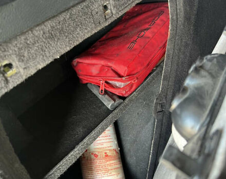 Черный Порше Каен, объемом двигателя 4.5 л и пробегом 378 тыс. км за 8200 $, фото 31 на Automoto.ua