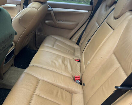 Чорний Порше Cayenne, об'ємом двигуна 4.5 л та пробігом 232 тис. км за 5950 $, фото 8 на Automoto.ua