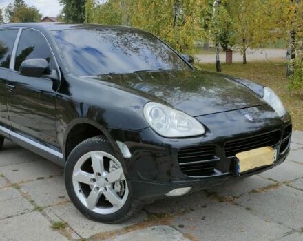 Порше Каен 2005 в Кременчуге на Automoto.ua Черный Порше Каен, объемом двигателя 4.5 л и пробегом 200 тыс. км за 5697 $, фото 1 на Automoto.ua