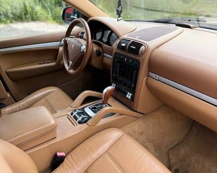 Порше Каен 2005 в Николаеве на Automoto.ua Черный Порше Каен, объемом двигателя 3.2 л и пробегом 200 тыс. км за 4600 $, фото 12 на Automoto.ua