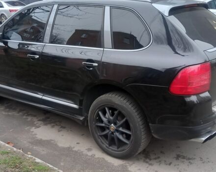Чорний Порше Cayenne, об'ємом двигуна 4.5 л та пробігом 325 тис. км за 6386 $, фото 2 на Automoto.ua