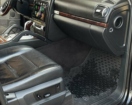 Чорний Порше Cayenne, об'ємом двигуна 3.2 л та пробігом 195 тис. км за 6800 $, фото 11 на Automoto.ua