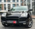 Черный Порше Каен, объемом двигателя 4.5 л и пробегом 153 тыс. км за 7990 $, фото 2 на Automoto.ua