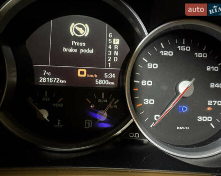 Черный Порше Каен, объемом двигателя 4.5 л и пробегом 282 тыс. км за 7500 $, фото 20 на Automoto.ua