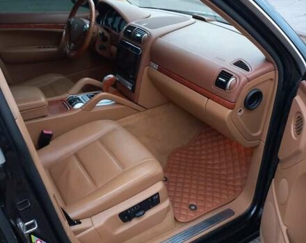 Чорний Порше Cayenne, об'ємом двигуна 4.5 л та пробігом 200 тис. км за 15000 $, фото 10 на Automoto.ua