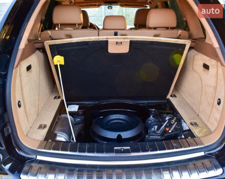 Черный Порше Каен, объемом двигателя 4.5 л и пробегом 282 тыс. км за 7500 $, фото 8 на Automoto.ua