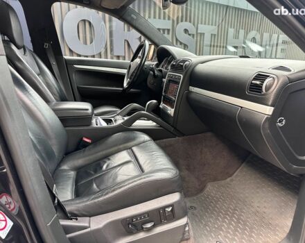 Черный Порше Каен, объемом двигателя 4.5 л и пробегом 153 тыс. км за 7990 $, фото 49 на Automoto.ua