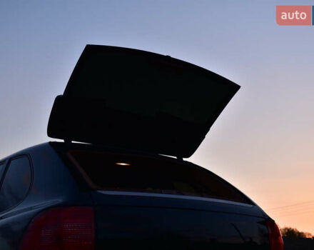 Черный Порше Каен, объемом двигателя 4.5 л и пробегом 111 тыс. км за 8500 $, фото 10 на Automoto.ua